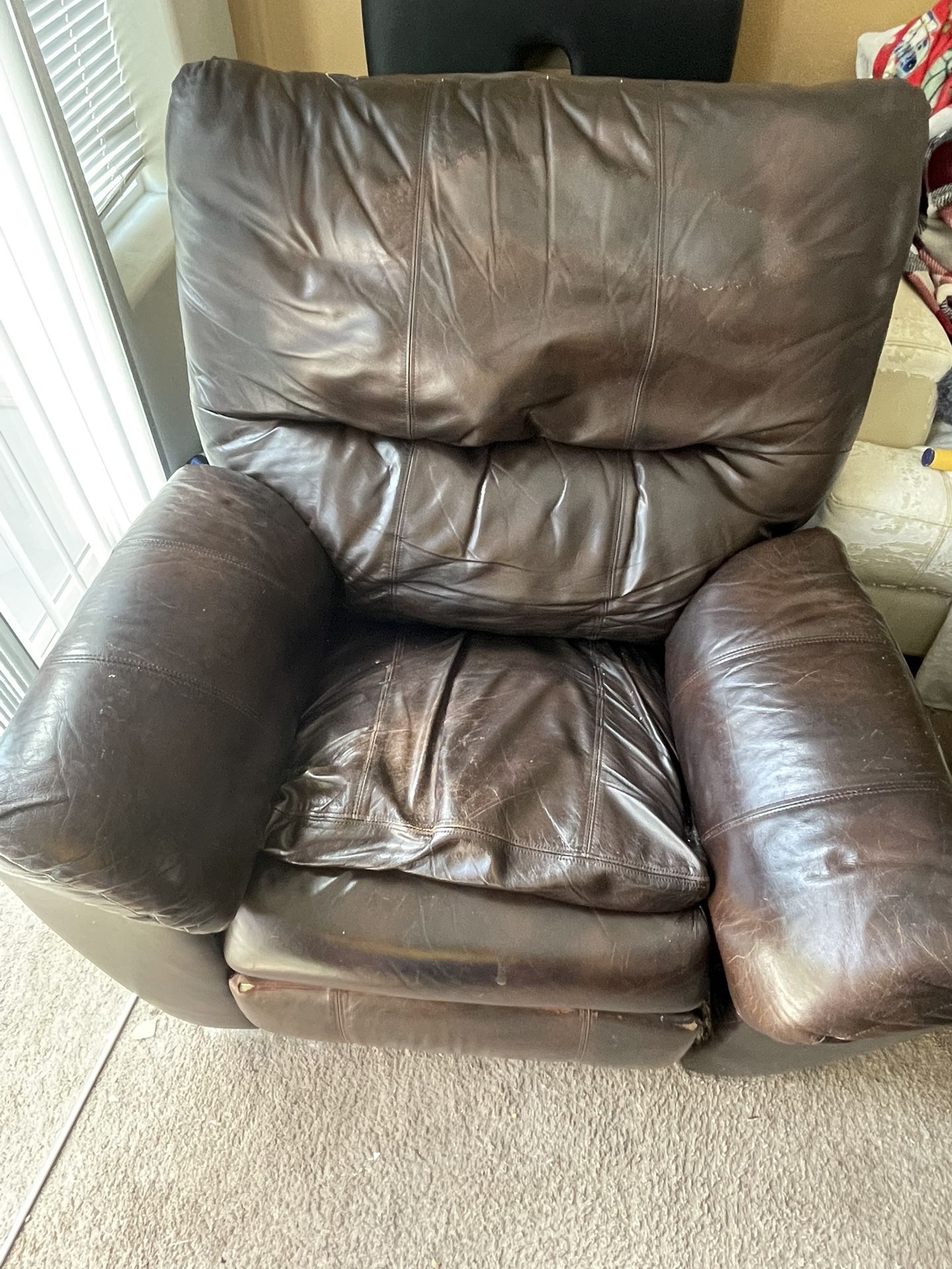 Leather Lazyboy Recliner