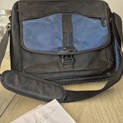 Targus computer bag. large size
