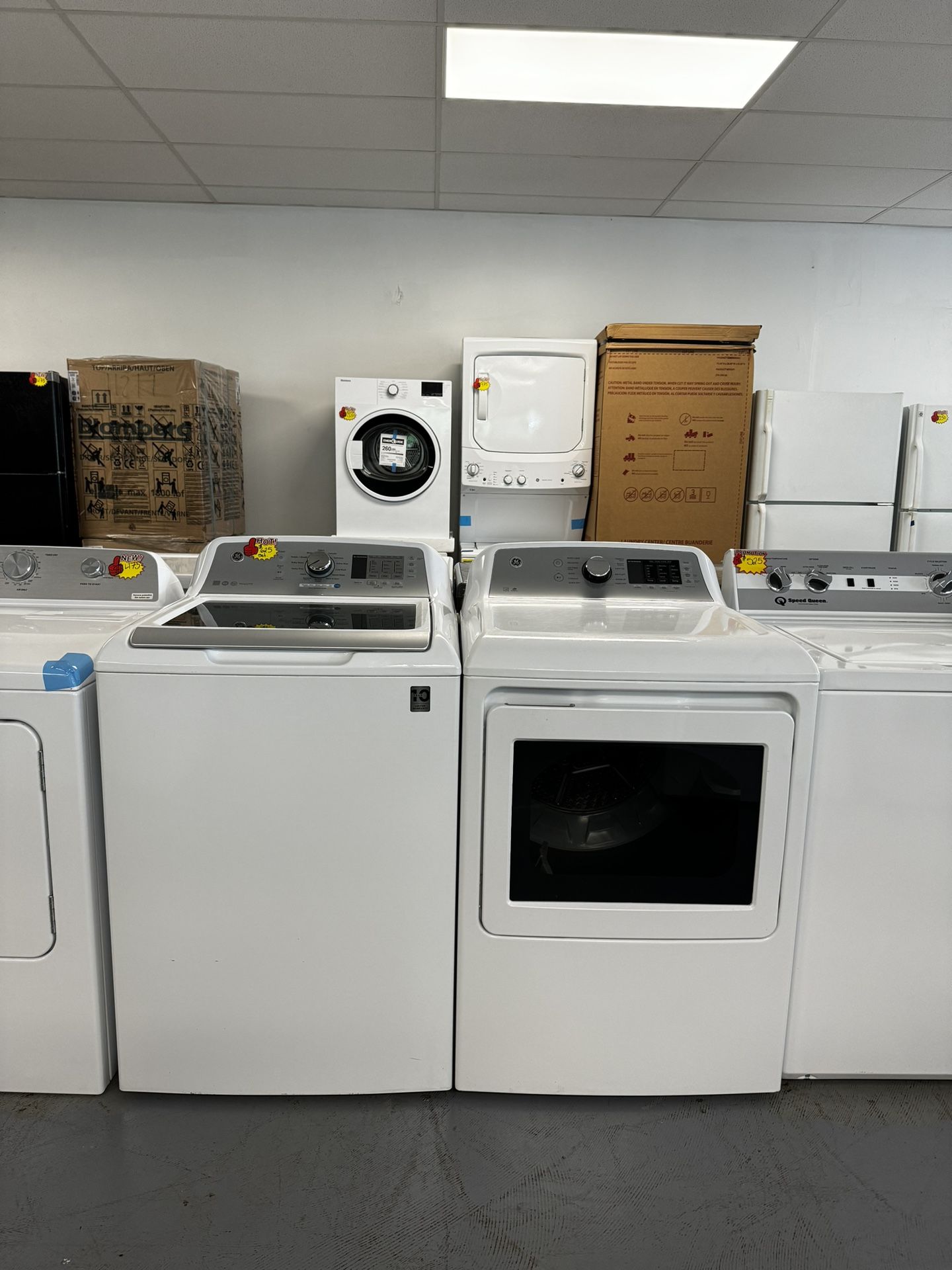 GE Electric Washer Dryer Set used as new both Works Perfectly 1216 Hartford Turnpike Vernon CT