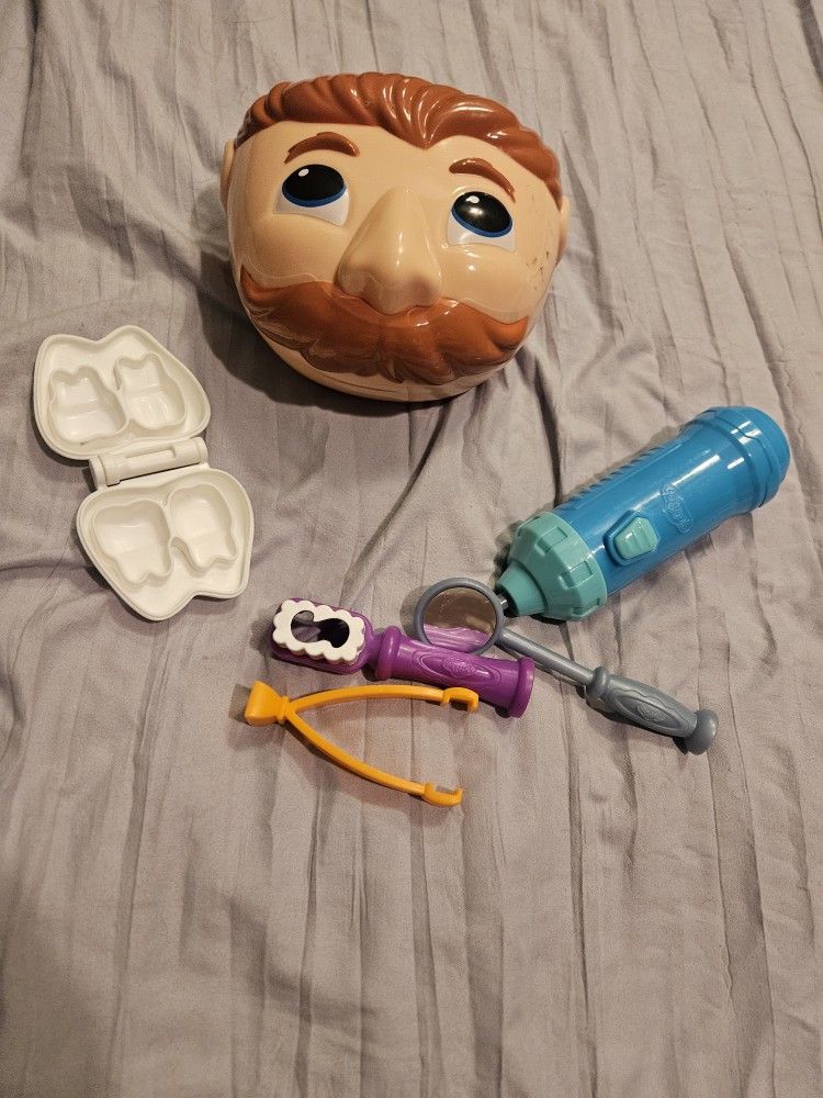 Play Doh Dental Set