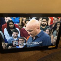 Emerson 1080p 40” TV