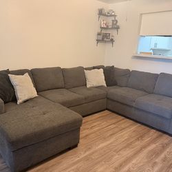 Sectional sofa couch