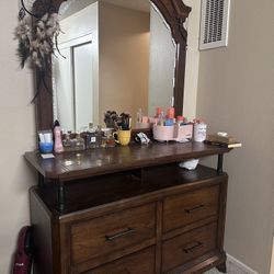 Mirror Dresser 