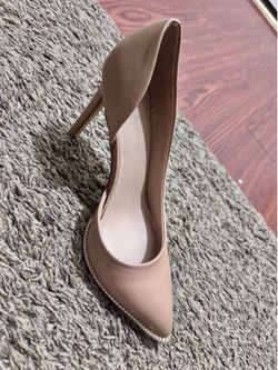 Women’s shoes size 7.1/2 like new