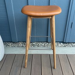 Wood Base Pair Of Fiber Stools by Iskos-Berlin for Muuto