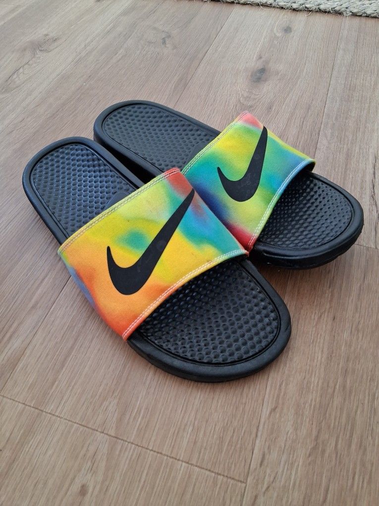 Nike Slide on Sandels
