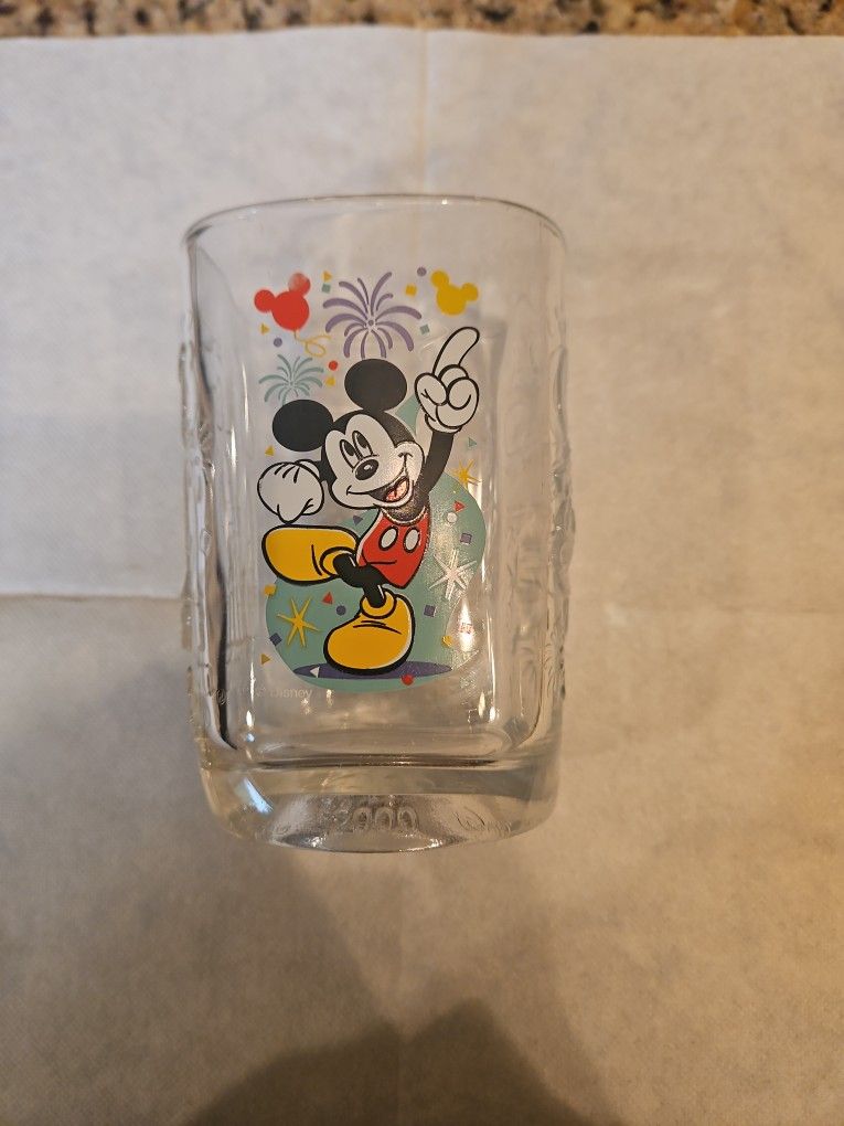 Disney Magic Kingdom 2000 McDonald Glass