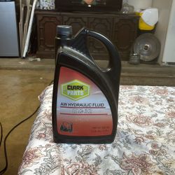 Clark AW  Hydraulic Fluid. ISO 32. For Forklift 