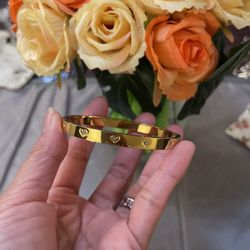 Gold Heart Bangle Bracelet