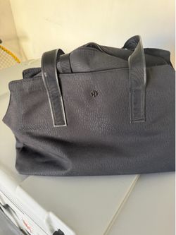 Lululemon travel bag