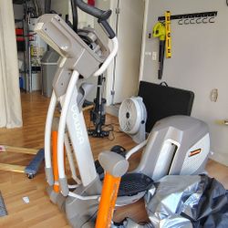 Lightly Used Yowza ISLAMORADA Elliptical Trainer Exercise Machine