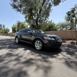 2011 Ford Taurus