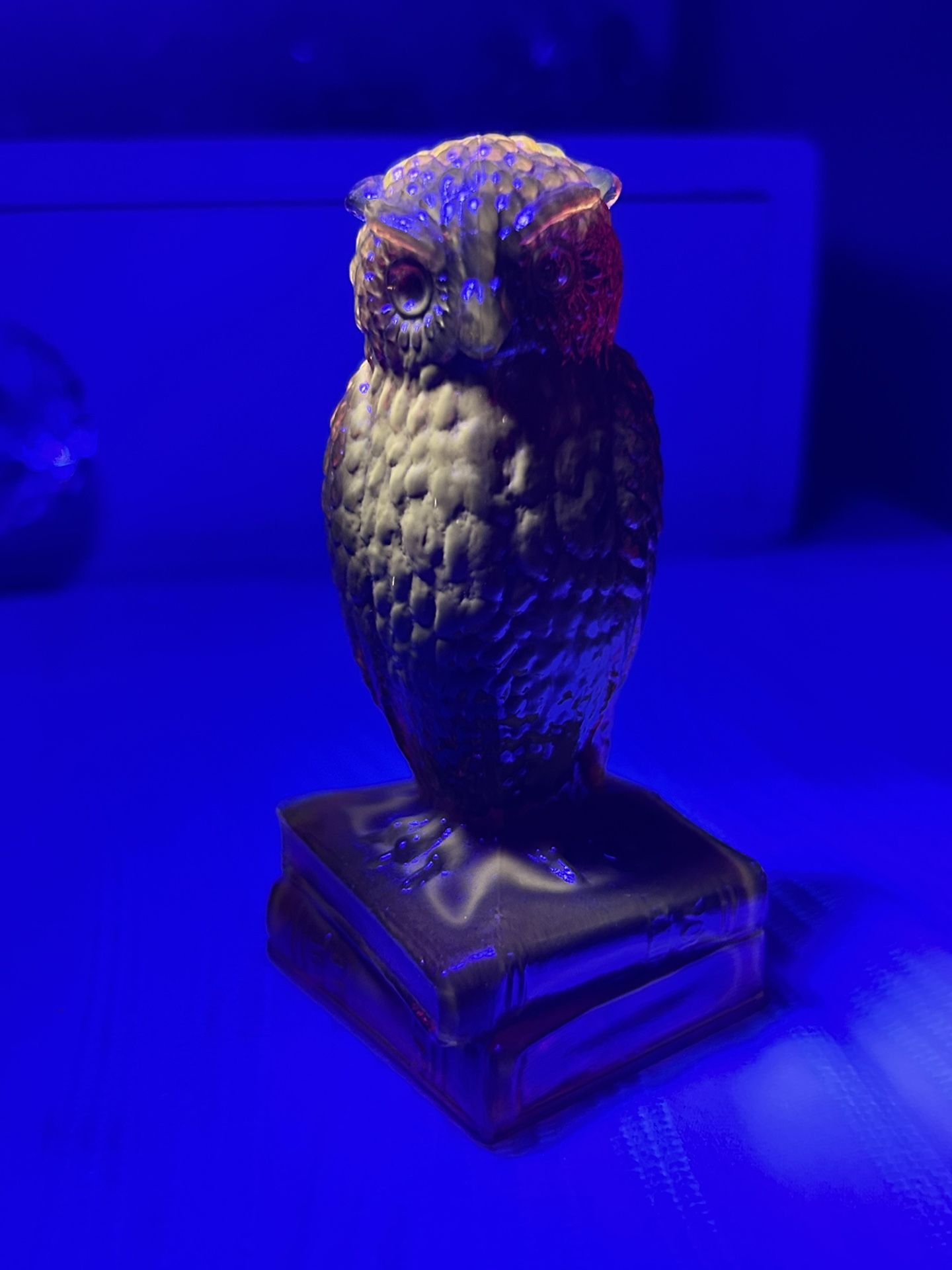 Vintage Amberina Cadmium Degenhart Owl On Books