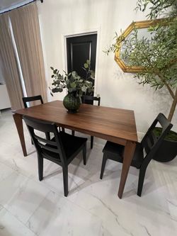Mid Century Modern dining table & 4 chairs