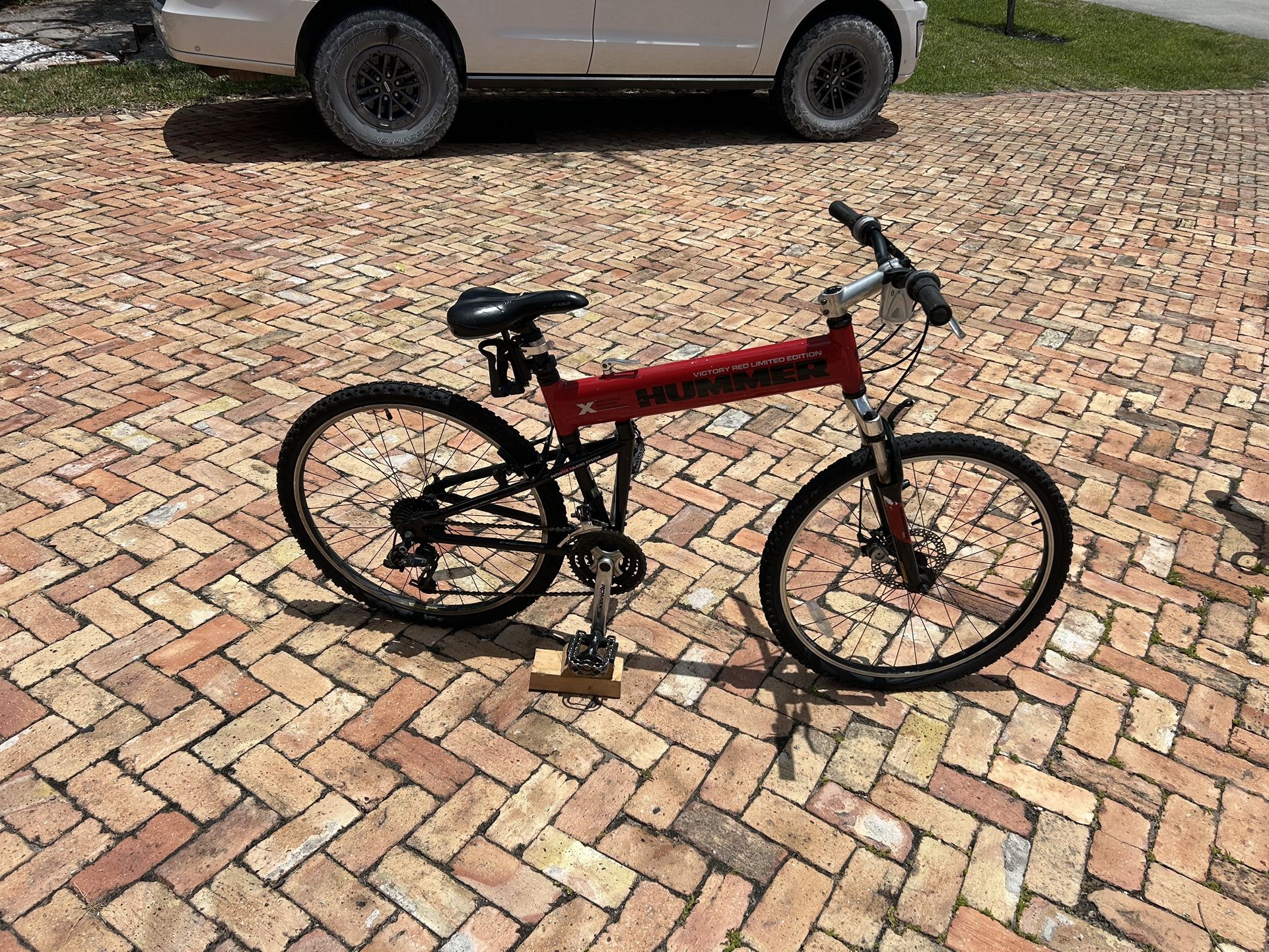 Hummer Montague Mountain Bike Foldable