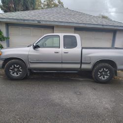 Toyota, Tundra. 2002