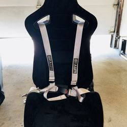 🔥 FOR SALE: Braum Racing Bucket Seats (Like New) 🔥