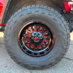 17x9 Fuel Rims And Tires 35/1250/17 Nitto Recon 