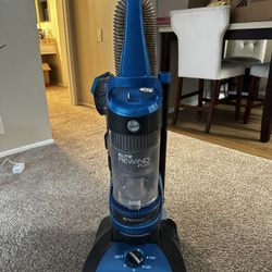 Carpet vacuum