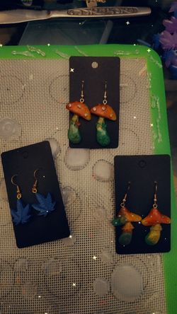 Shroom/Leaf Earrings 