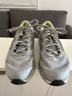Nike - Size Youth 3 1/2