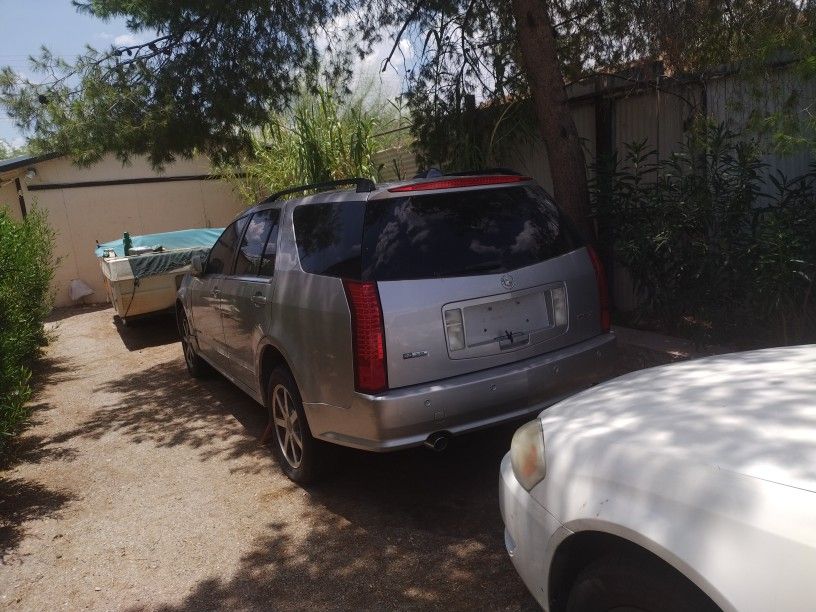 2004 Cadillac SRX V8