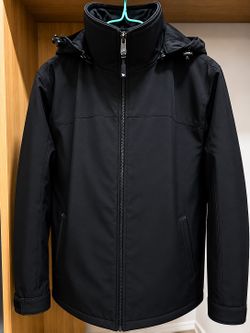 Men’s Weatherproof Hooded Jacket – Windproof, Warm Double-Layer Front, Like New