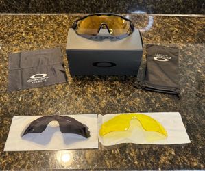 Oakley Radar