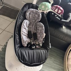 4moms Mamaroo Swing 