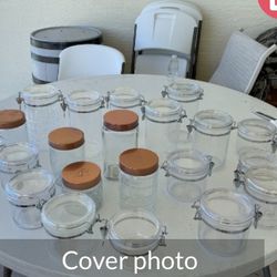 Plastic/glass Storage Containers 