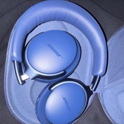 Bose QuietComfort Ultra Wireless Headphones(Used Few Times Recently Bought)- - Lunar Blue