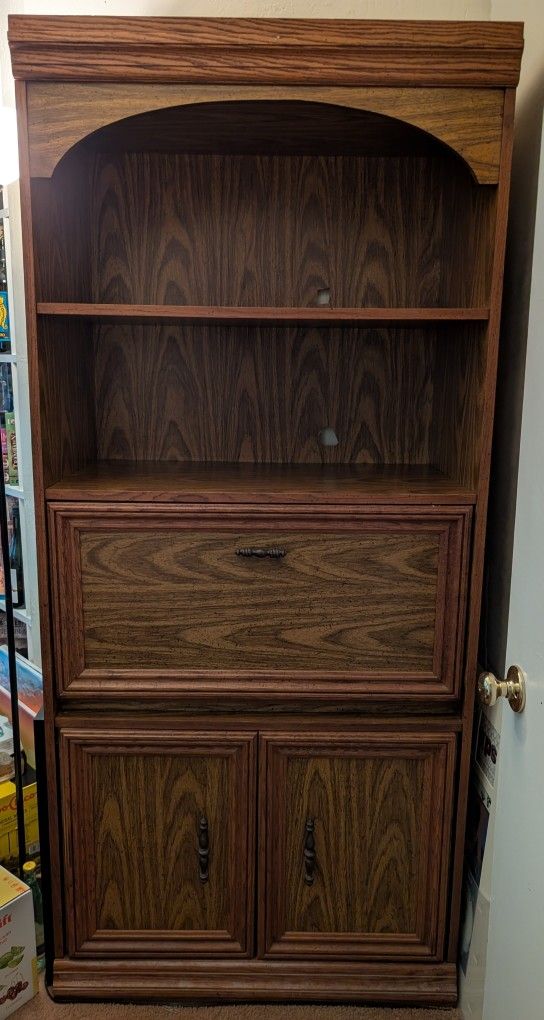Storage Cabinet/Bookcase/Wooden Shelving
