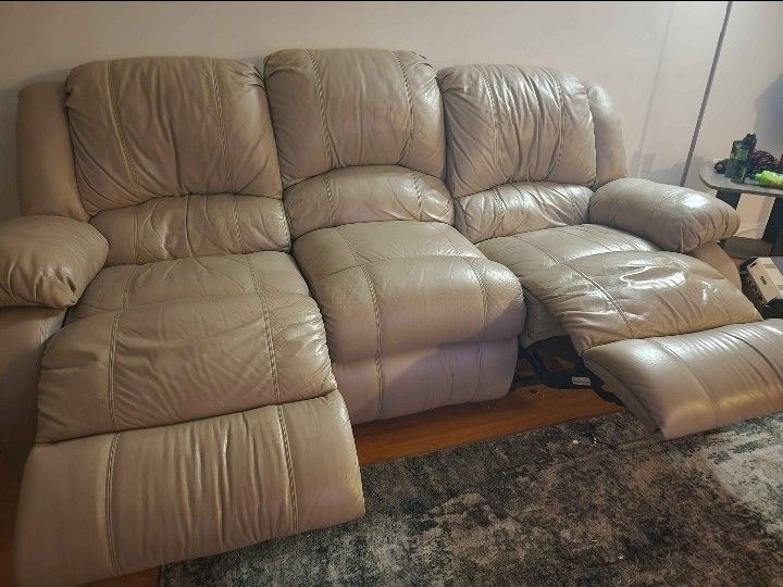 Leather Reclining Sofa – 84"x36" – Two Recliners – Great Condition!