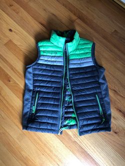 Down vest size 10/12 kids