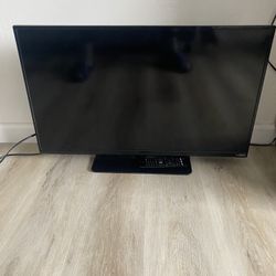  32 Inch Vizio TV Model Number e320 b2 With remote and power cord 