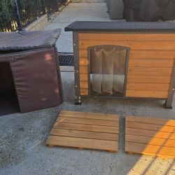Deluxe Dog House Small/Medium