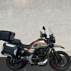 2020 Moto Guzzi V85TT TRAVEL