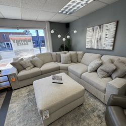 BIG CORNER SECTIONAL!!!