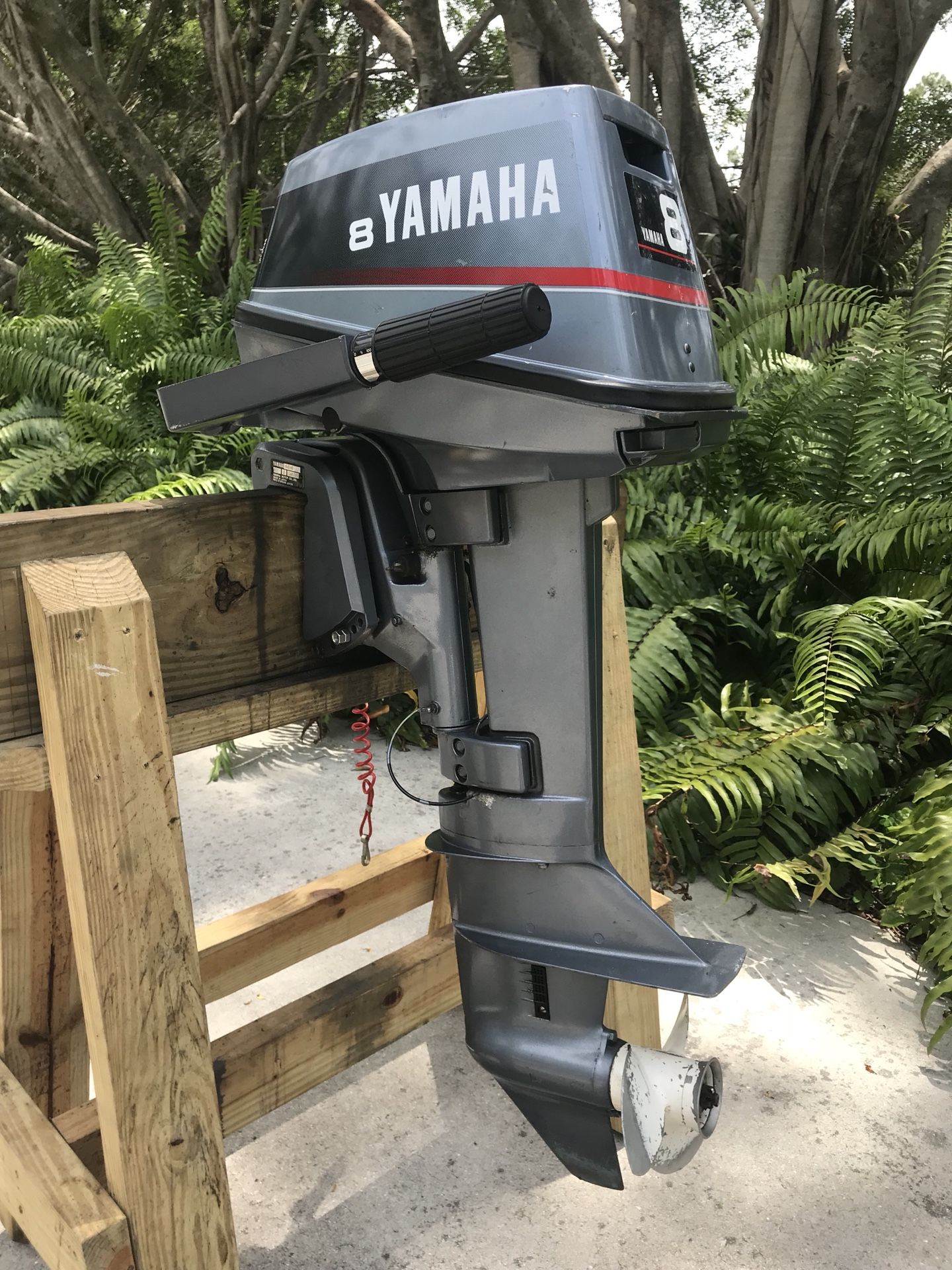 Yamaha 8hp outboard boat motor