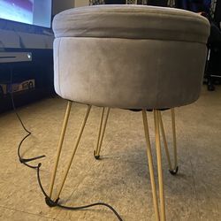 Vanity Chair With Storage