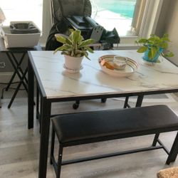 Kitchenette Table With Bench’s 