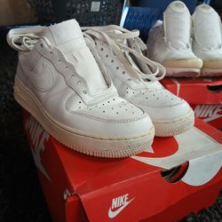 Women's Nike Shoes  