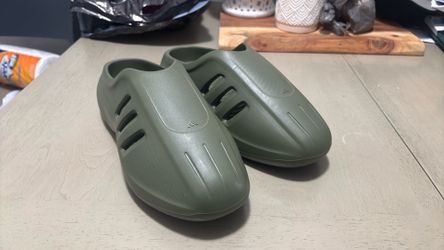 Adidas Adifom IIInfinity Mules olive green size 12