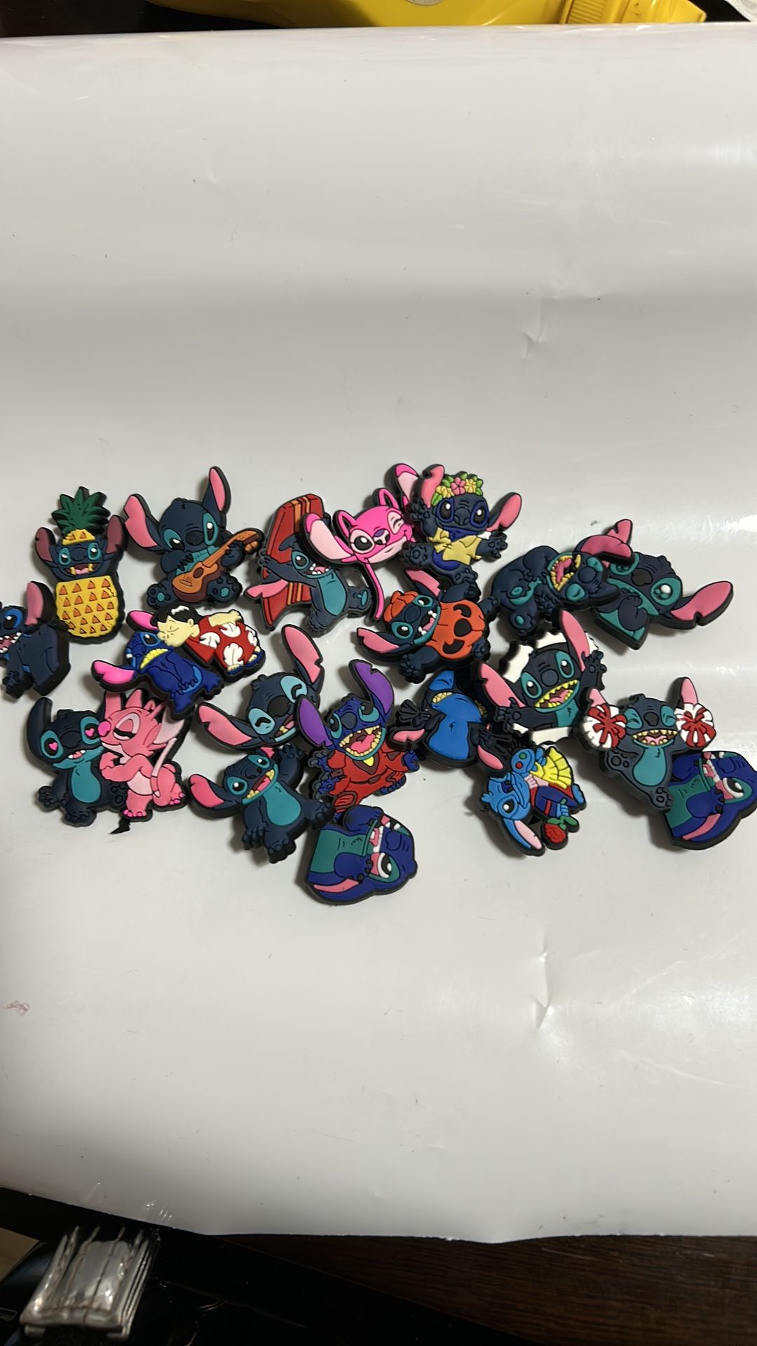 Croc charms. (LILO And Stitch)