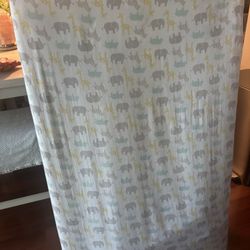 Like-new crib bed mattress