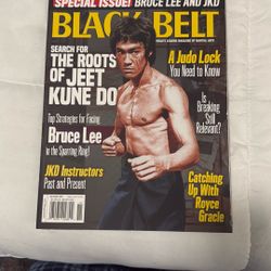 BLACK BELT MAGAZINE - OCTOBER / NOVEMBER 2021 - SPECIAL ISSUE! BRUCE LEE