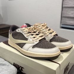 Travis Scott Jordan 1 Low Reverse Mocha