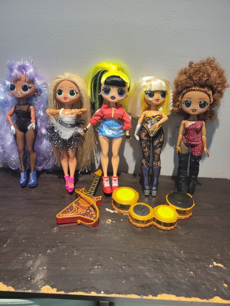 5 LOL Dolls