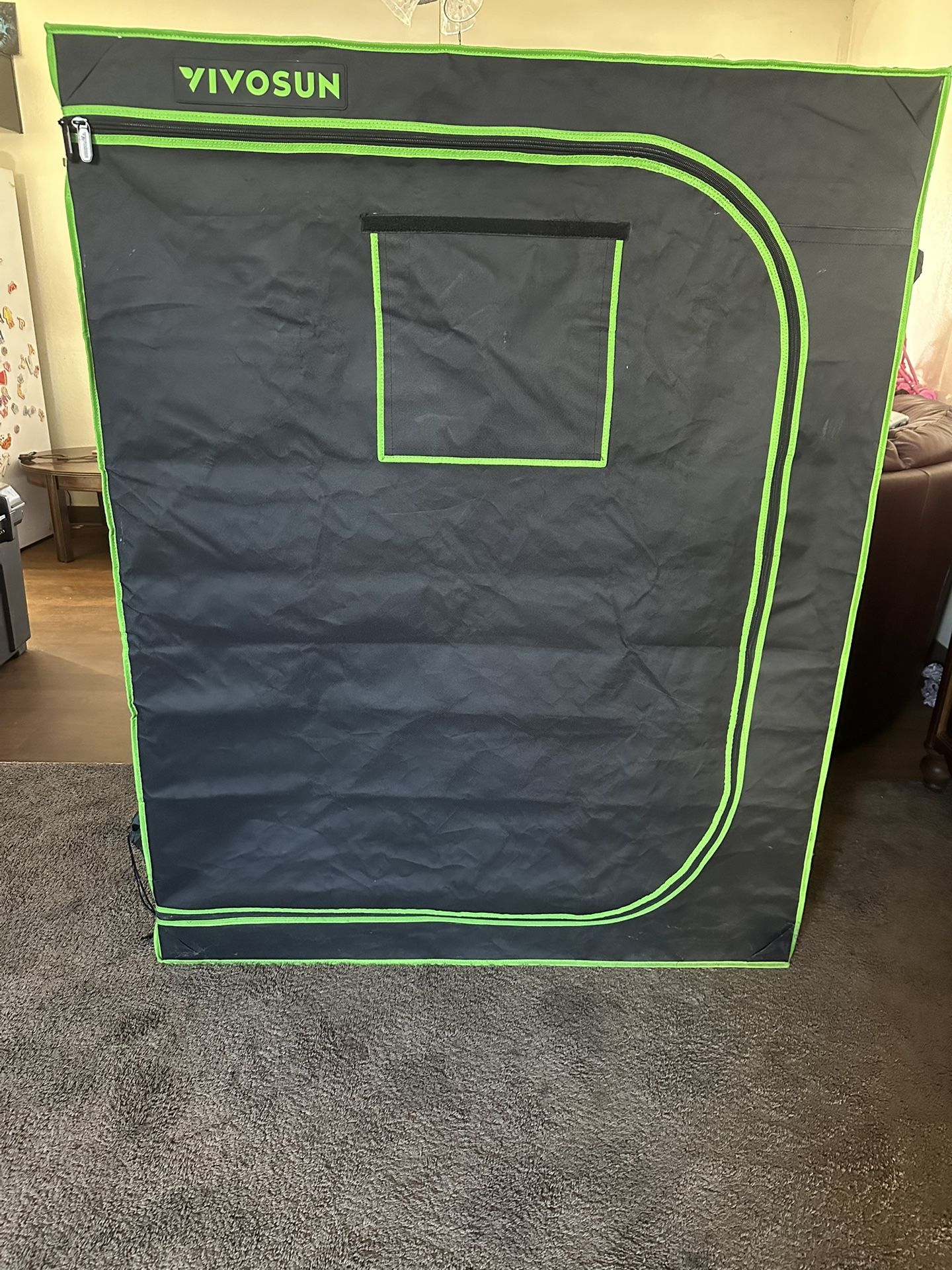 Grow Tent  Taking Offers 