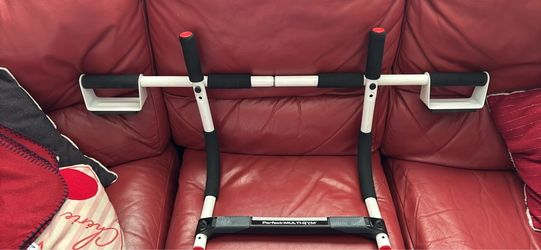 Perfect Multi-Gym Doorway Pull-Up Bar